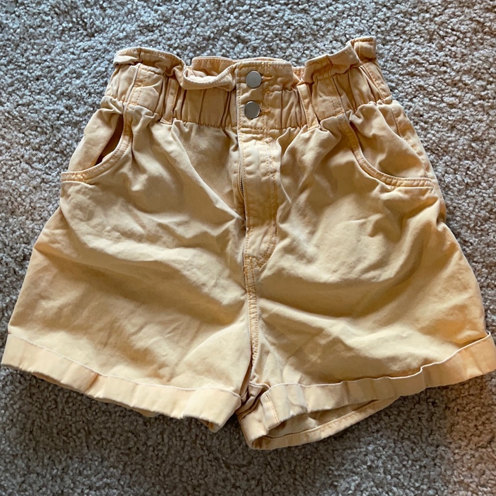 H&M high waisted yellow shorts